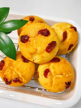 🧁 Cranberry Cloud Muffins