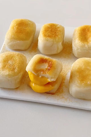 Cheese-Filled Golden Rice Cakes