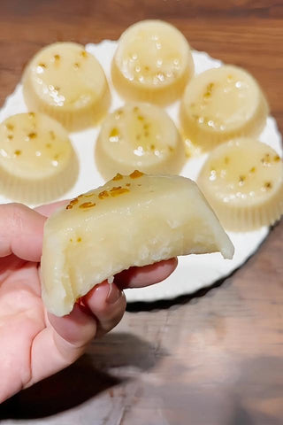 Soft & Chewy Osmanthus Rice Cakes