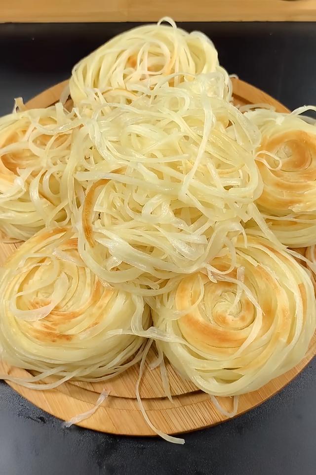 Crispy Layered Flower Pancakes