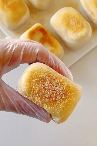 Cheese-Filled Golden Rice Cakes