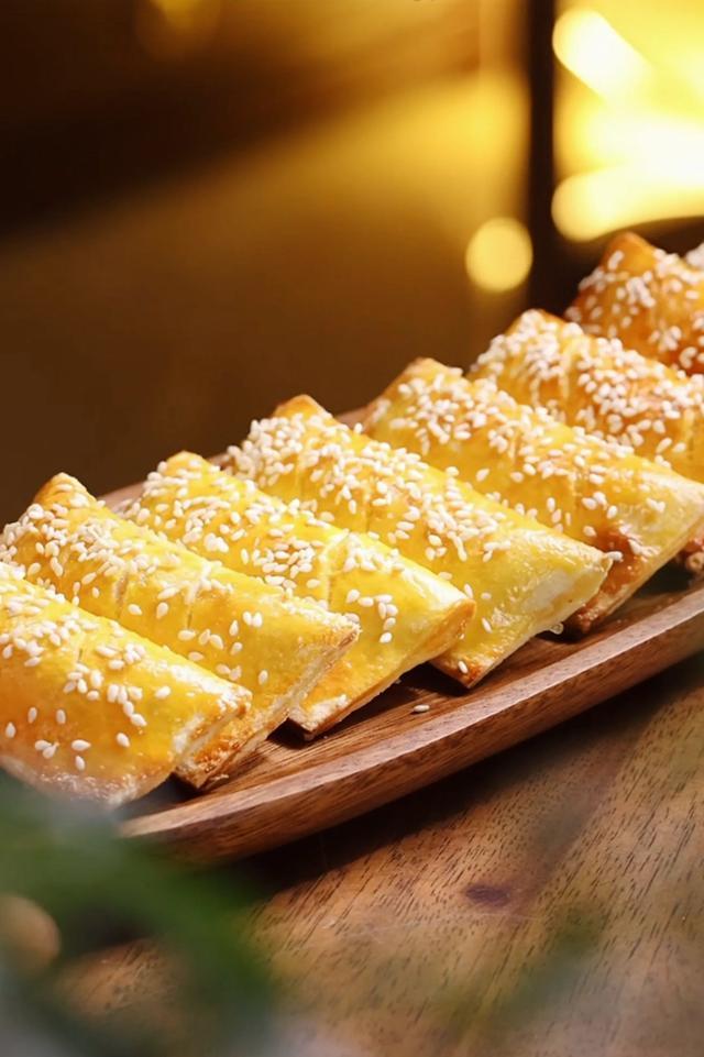  Pineapple Toast Pastry Rolls