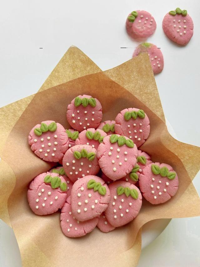 rainbowfoodschool.com  Strawberry Butter Cookies
Recipe Asian Appetizers and Snacks 
