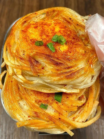 rainbowfoodschool.com Crispy Egg Yolk Noodle Nests
Recipe Asian Appetizers and Snacks 
