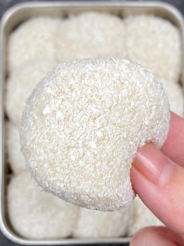 Coconut Glutinous Rice Balls