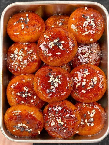 rainbowfoodschool.com crispy Brown Sugar Glutinous Rice Cakes 
Recipe Asian Appetizers and Snacks 
