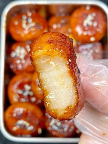 rainbowfoodschool.com crispy Brown Sugar Glutinous Rice Cakes 
Recipe Asian Appetizers and Snacks 
