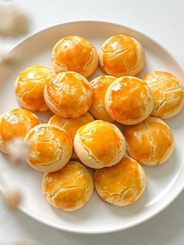 🍪 Golden Butter Egg Yolk Cookies