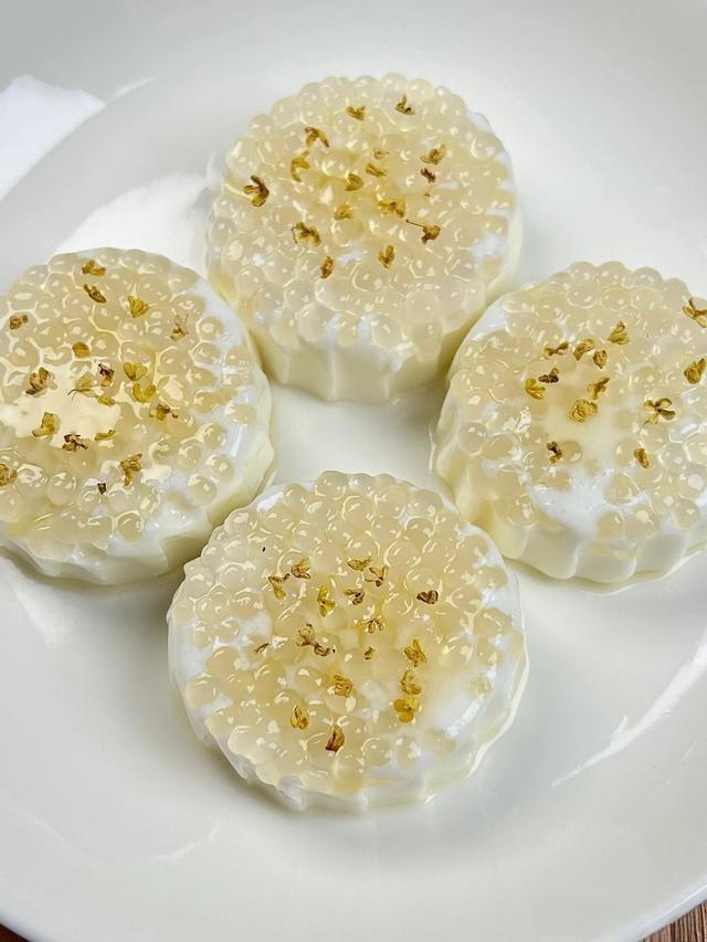 Tapioca Osmanthus Milk Jelly