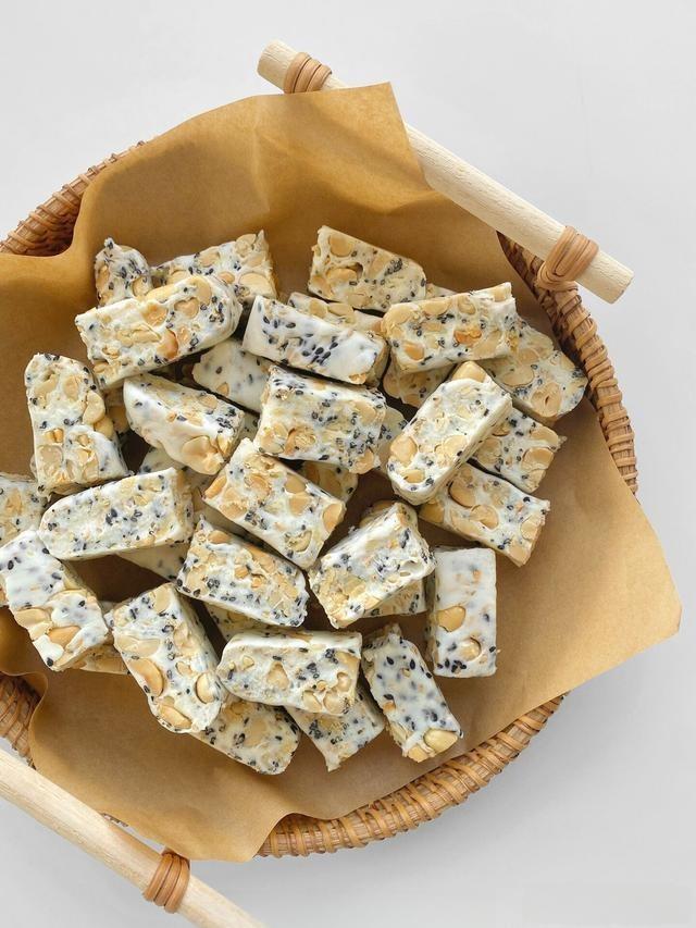 Peanut Sesame Nougat Bites