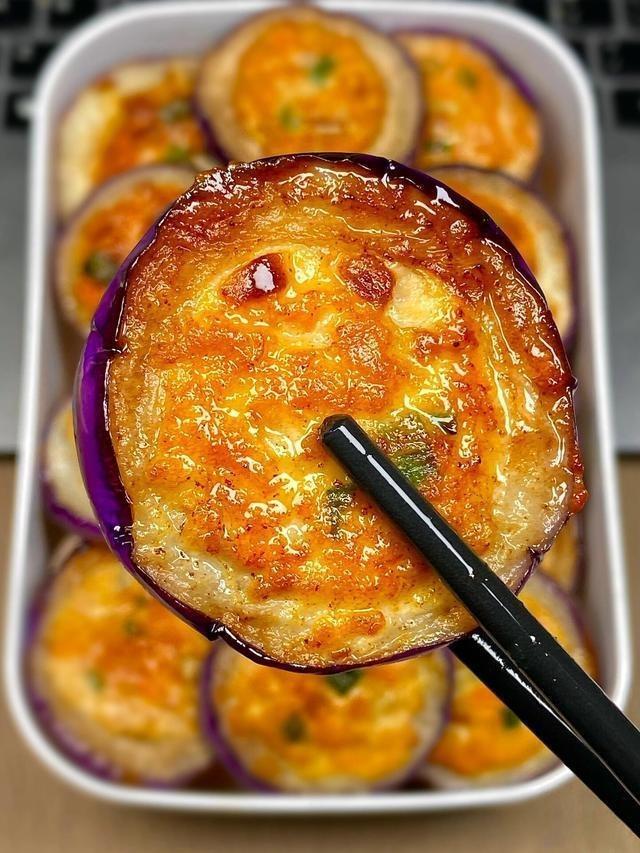 Golden Pork-Stuffed Eggplant Rings