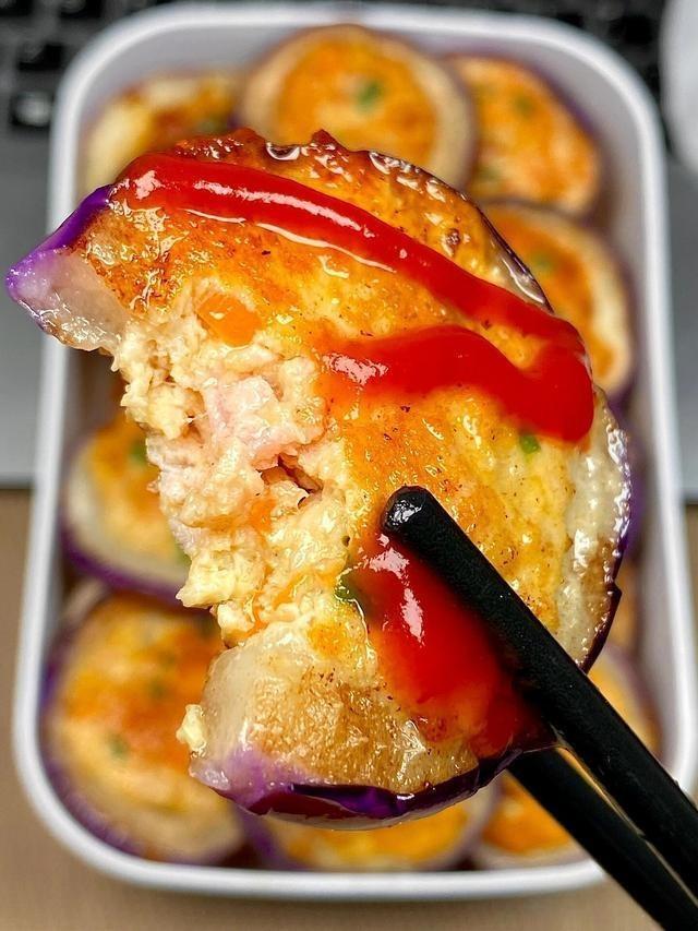 Golden Pork-Stuffed Eggplant Rings