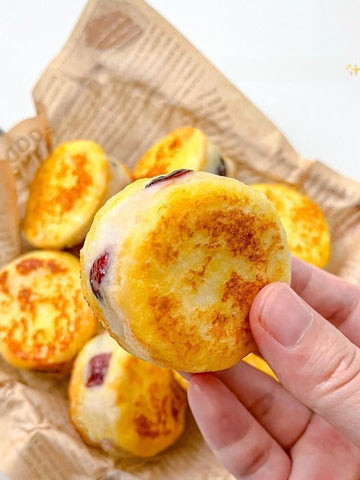 Golden Yam Cranberry Toast Rounds