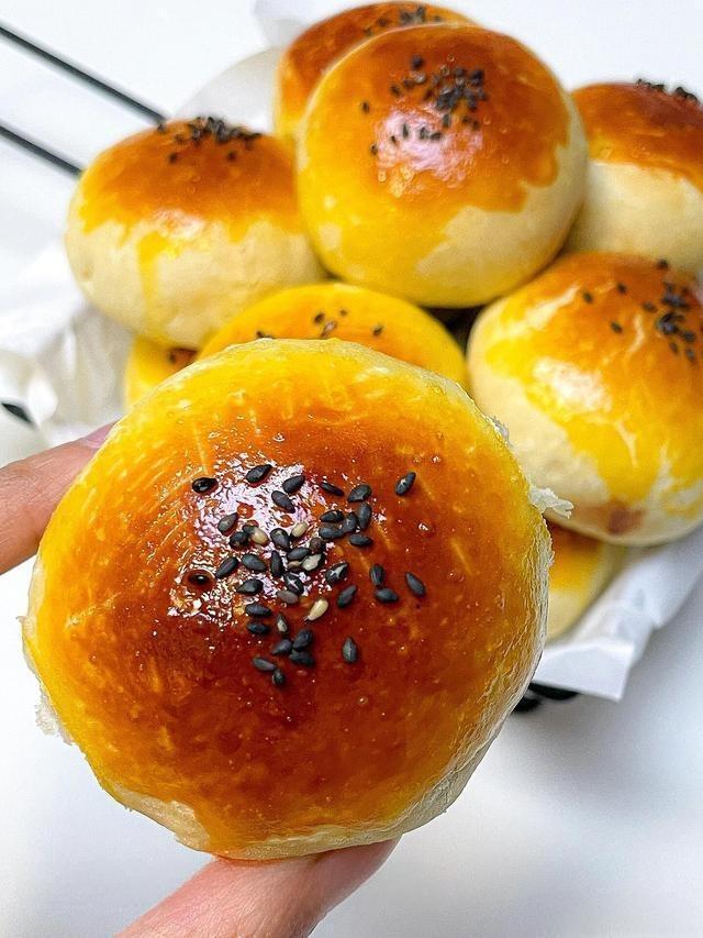 Golden Honey Bean Buns