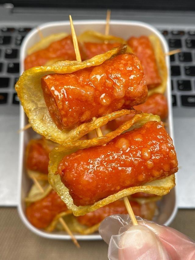 Crispy Potato Hot Dog Rolls