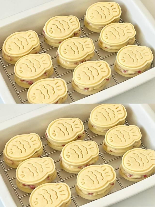 🐟 Strawberry Cream Fish Sandwich Cookies