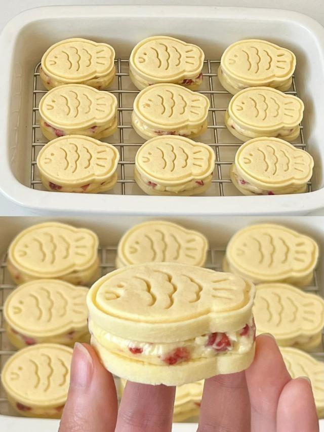 🐟 Strawberry Cream Fish Sandwich Cookies