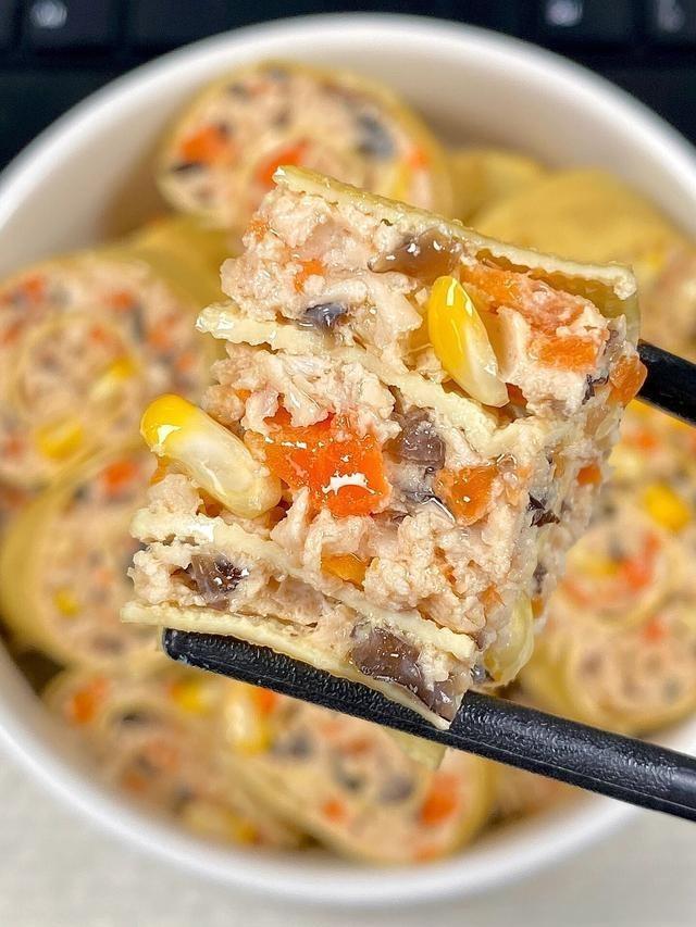 Steamed Chicken & Veggie Bean Curd Rolls