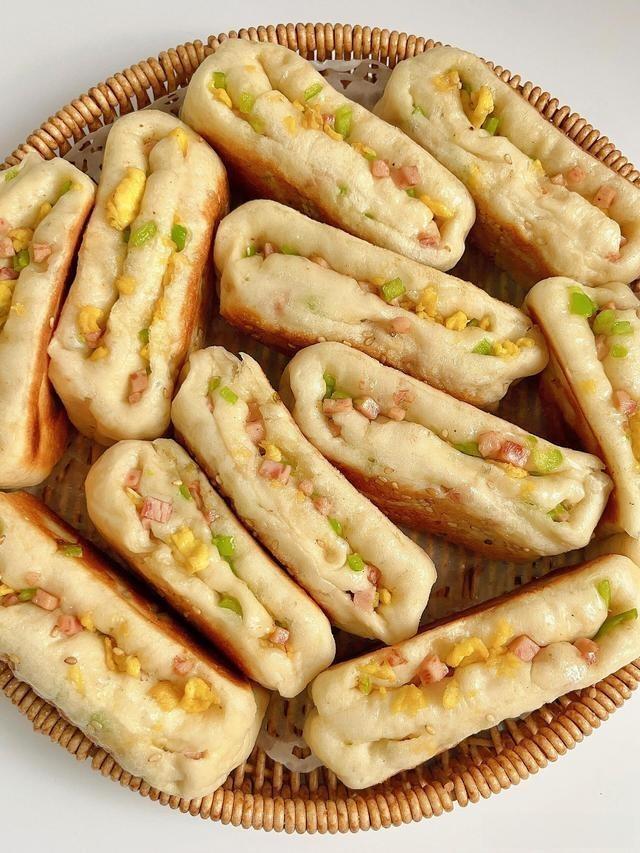 Mini Pan-Fried Stuffed Flatbreads with Ham and Egg