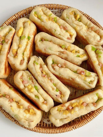 Mini Pan-Fried Stuffed Flatbreads with Ham and Egg