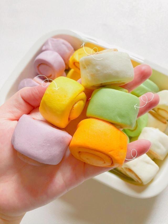 Rainbow Mini Steamed Buns