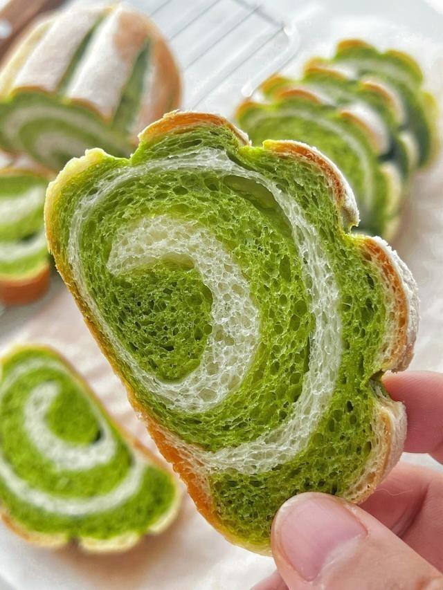 Swirled Matcha Milk Bread