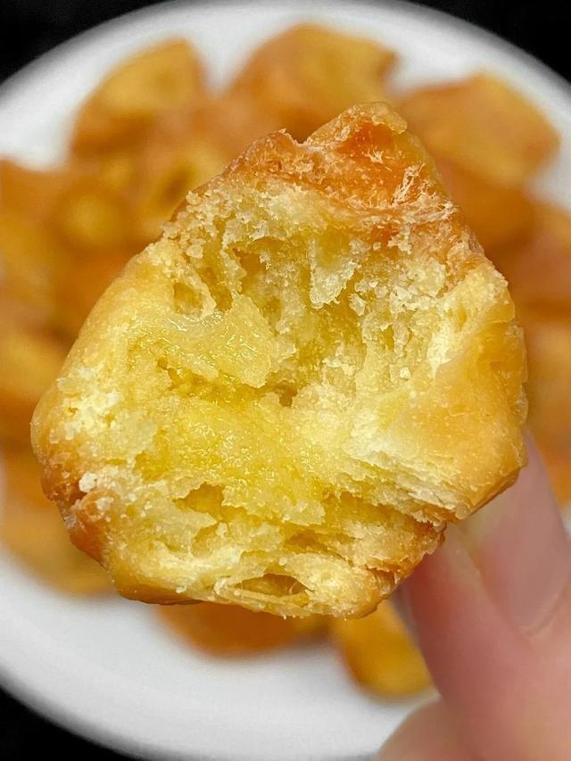  Golden Puff Pastry Nuggets