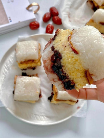 Layered Rhubarb and Glutinous Rice Cake Bars